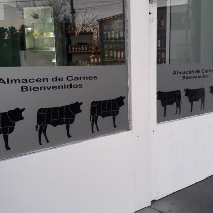 Rotulación de Vidrios de Entrada Almacen de Carnes